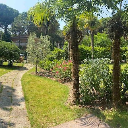 Villa Soraya Kursaal Lignano Sabbiadoro Exterior foto